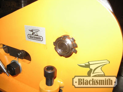 Blacksmith M3-R Инструмент для резки и гибки полосы Blacksmith M3-R Инструмент для резки и гибки полосы