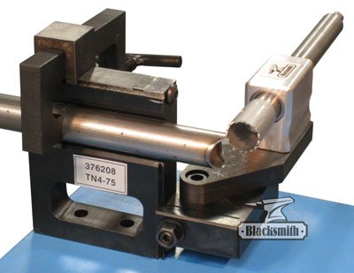 Blacksmith TN4-75 приспособление для обрезки седловин на торцах труб Blacksmith TN4-75 приспособление для обрезки седловин на торцах труб
